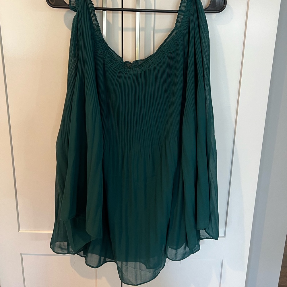 Max studio large emerald green off the shoulder pleated shirt - Picture 4 of 4